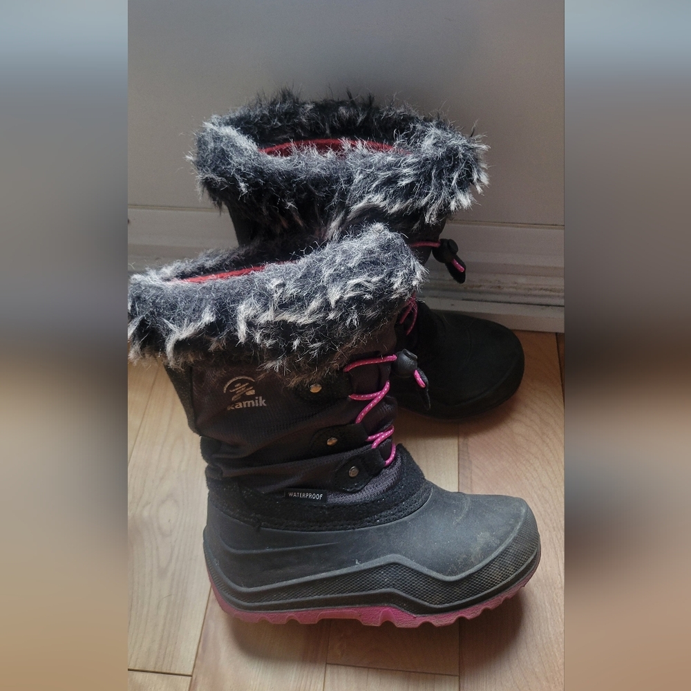 Kamik Kids' Black and Pink Snow Boots